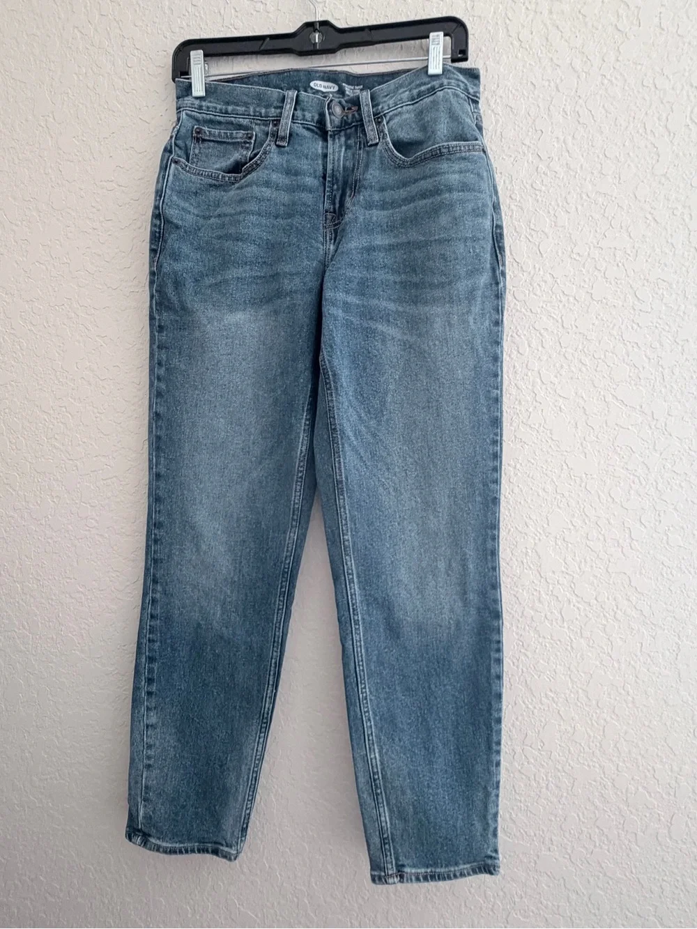 Old Navy Men’s Athletic Taper Built-In Blue Flex Medium Wash Denim Jeans 28 X 30